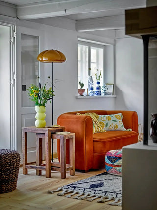 Vloerlamp metaal geel Kinoko 157cm van Bloomingville, toegepast in een sfeervolle interieursetting