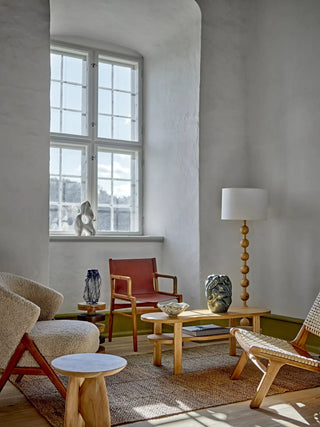 Vloerlamp rubberwood nature Giacoma 154cm van Bloomingville, in een gestileerde productopstelling