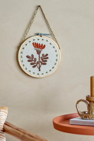 Wanddecoratie katoen bruin Maidstone 16cm van Bloomingville, toegepast in een sfeervolle interieursetting