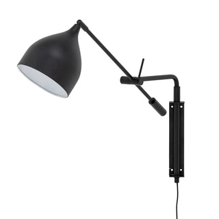 Wandlamp metaal zwart Lyam van Bloomingville, schuin bekeken met vorm en afwerking zichtbaar