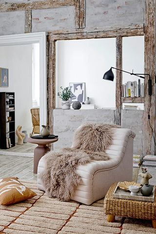 Wandlamp metaal zwart Lyam van Bloomingville, toegepast in een sfeervolle interieursetting