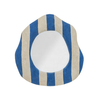 Wandspiegel polyresin blauw Travis van Bloomingville, aan de achterzijde met afwerking zichtbaar