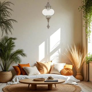 Hanglamp Mido antiek zilver 30cm van D&C, toegepast in een sfeervolle interieursetting