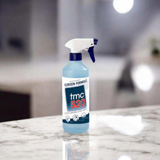 TMC 520 Vlekkenreiniger van Hacom, toegepast in een sfeervolle interieursetting