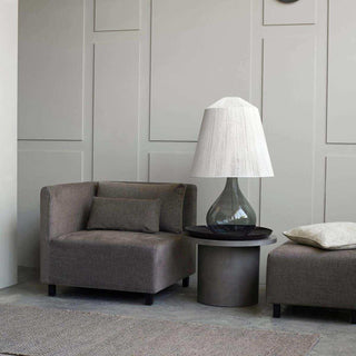 Bank Hazel Night - tussen element van House Doctor, toegepast in een sfeervolle interieursetting
