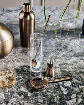 Bar-accessoires set Baar koper van House Doctor, toegepast in een sfeervolle interieursetting
