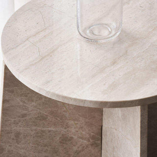 Bijzettafel Marb beige 48cm van House Doctor, van dichtbij met materiaal en textuur zichtbaar