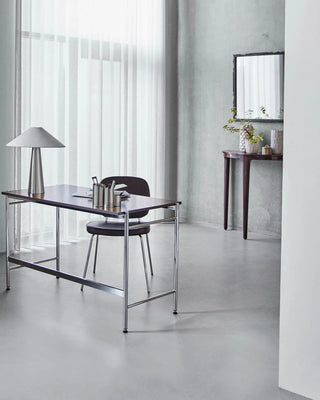 Bureau Arph mulberry 60×74×125 cm van House Doctor, toegepast in een stijlvolle woonkamer