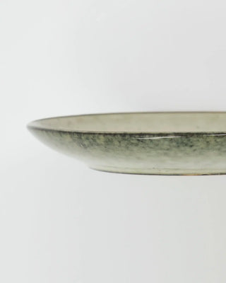 Cakebord Lake grijs 16cm van House Doctor, recht van voren met vorm en afwerking zichtbaar