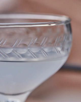 Cocktailglas Vintage helder glas 18cl van House Doctor, in een gestileerde detailopstelling