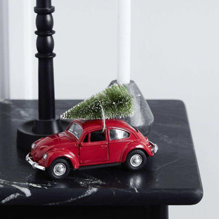 Decoratie auto Xmas rood groot van House Doctor, toegepast in een sfeervolle interieursetting