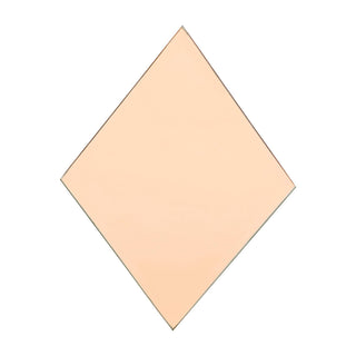 Eén roze House Doctor Diamond spiegeltegel uit een set van vier op witte achtergrond