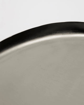 Dienblad Osea zilver 28cm van House Doctor, van dichtbij met materiaal en afwerking zichtbaar