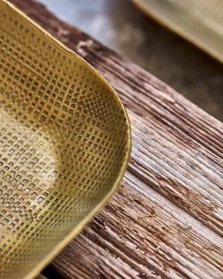 Dienbladen Plato goud - 3 stuks van House Doctor, in een gestileerde detailopstelling