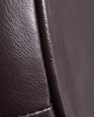 Eetkamerstoel Carma mulberry 51×82×56 cm van House Doctor, in een gestileerde detailopstelling