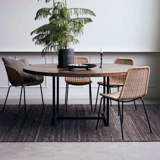 Eettafel Kant naturel 160cm van House Doctor, toegepast in een sfeervolle interieursetting