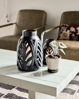 Elm lantaarn zwart 32cm van House Doctor, toegepast in een sfeervolle interieursetting