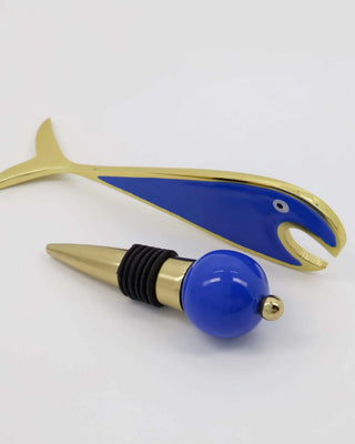 Flessen opener en stop blauw van House Doctor, in een gestileerde productopstelling