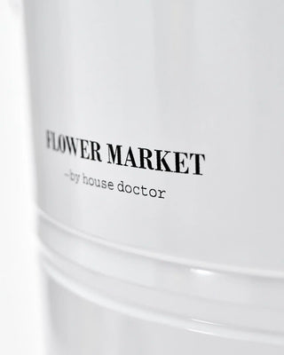 Flower market bloempot wit metaal 37cm van House Doctor, van dichtbij met materiaal en afwerking zichtbaar