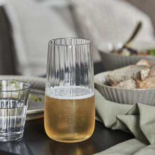 Glas Rill helder 48cl van House Doctor, toegepast in een sfeervolle interieursetting