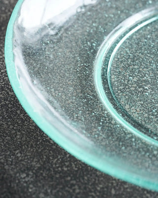 Glazen bord Rain aqua 21cm - 2 stuks van House Doctor, in een gestileerde detailopstelling