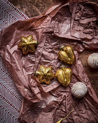 Gouden kerstballen hart en ster glas - 4 stuks van House Doctor, toegepast in een sfeervolle interieursetting