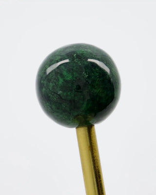 Haak Ball Groen 5cm - 2 stuks van House Doctor, van opzij met vorm en afwerking zichtbaar