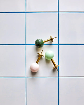 Haak Ball Roze 5cm - 2 stuks van House Doctor, in een gestileerde detailopstelling