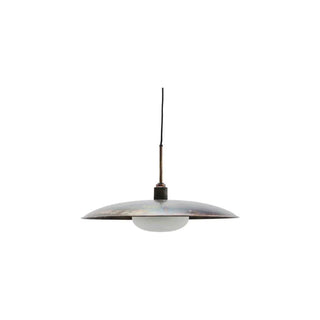 Hanglamp met metalen kap en glazen diffuser, vintage stijl voor woonkamer of eetkamer
