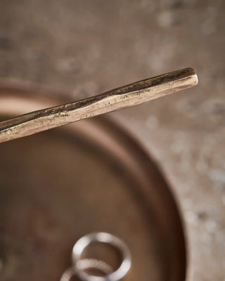 Jewel sieradenhouder geborsteld messing 33cm van House Doctor, in een gestileerde detailopstelling