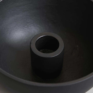 Kandelaar Crown zwart 12cm van House Doctor, van dichtbij met materiaal en textuur zichtbaar