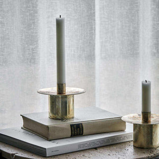 Kandelaar Simb antiek 8cm - 2 stuks van House Doctor, toegepast in een sfeervolle interieursetting