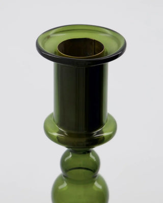 Kandelaar Vidro groen glas 12cm van House Doctor, van dichtbij met materiaal en afwerking zichtbaar