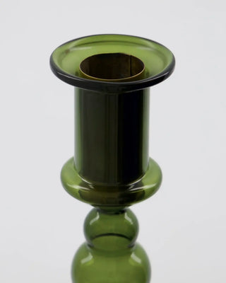Kandelaar Vidro groen glas 19cm van House Doctor, van dichtbij met materiaal en afwerking zichtbaar