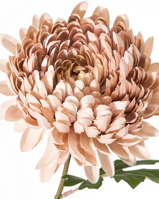 Kunstchrysant rood van House Doctor, van dichtbij met materiaal en afwerking zichtbaar