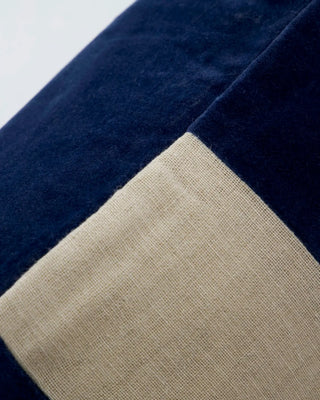 Kussenhoes Sono blauw zand 40x60cm van House Doctor, in een gestileerde detailopstelling
