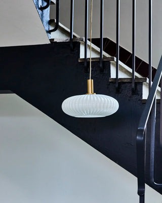 Lamp Fort Antieke koper wit Hoogte 17cm van House Doctor, toegepast in een sfeervolle interieursetting