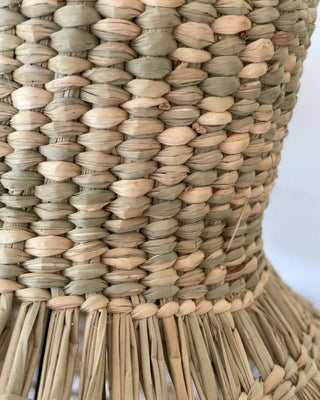 Lampenkap Rami naturel zeegras 50cm van House Doctor, in een gestileerde detailopstelling