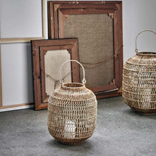 Lantaarn Dive naturel 34cm van House Doctor, toegepast in een sfeervolle interieursetting