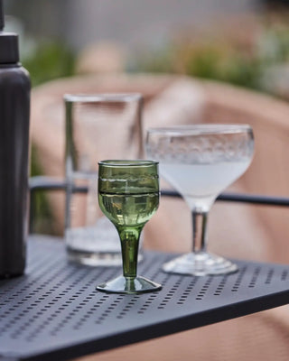 Likeurglas vintage groen glaswerk 5cl van House Doctor, toegepast in een sfeervolle interieursetting