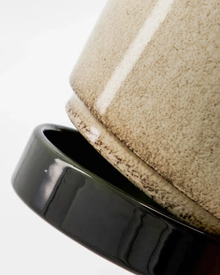Lima bloempot met schotel beige - set van 2 van House Doctor, van dichtbij met materiaal en afwerking zichtbaar