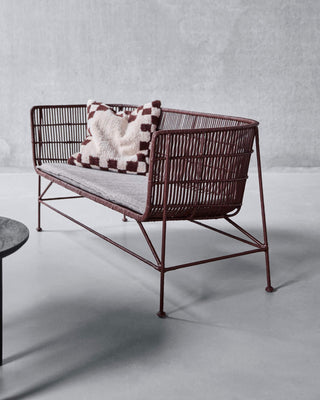 Loungebank Cuun Mulberry 140cm van House Doctor, toegepast in een stijlvolle woonkamer