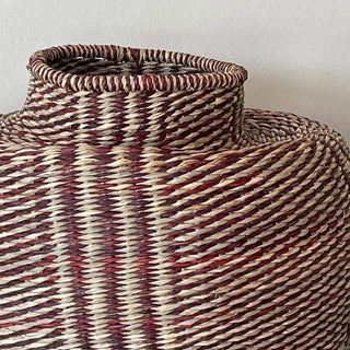 Mand Vilo 45cm van House Doctor, van dichtbij met materiaal en textuur zichtbaar