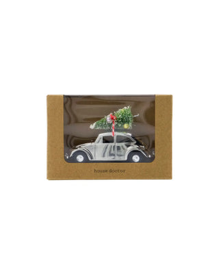 Mini kerstauto zilver met boomdecoratie van House Doctor, schuin bekeken met vorm en afwerking zichtbaar