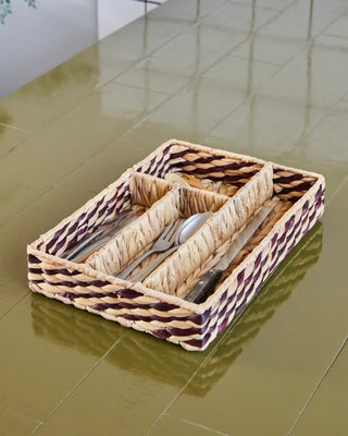 Organizer Orgi bruin 25x35cm van House Doctor, toegepast in een sfeervolle interieursetting
