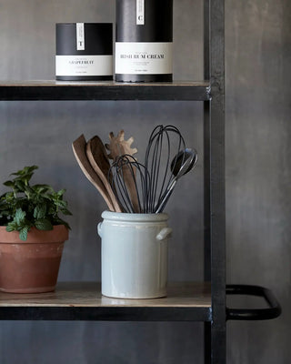 Salade serveerset Style zwart - set van 2 van House Doctor, toegepast in een sfeervolle interieursetting