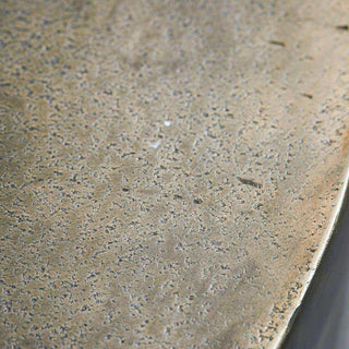 Salontafel Rota antiek brons 35cm van House Doctor, van dichtbij met materiaal en textuur zichtbaar