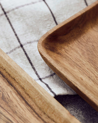 Schalen wood naturel 23x43cm - 2 stuks van House Doctor, in een gestileerde detailopstelling