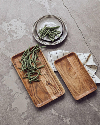 Schalen wood naturel 23x43cm - 2 stuks van House Doctor, toegepast in een sfeervolle interieursetting