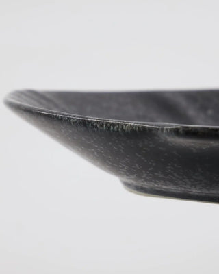 Serveerschaal Kala zwart 26cm van House Doctor, van dichtbij met materiaal en afwerking zichtbaar